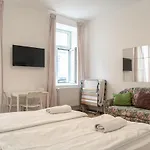 Lovely 3Br Shared Apart - Perfect For Longstays In Lockdown